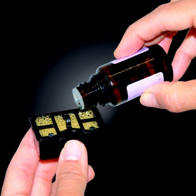 StadlerForm OSKAR párásító - fehér