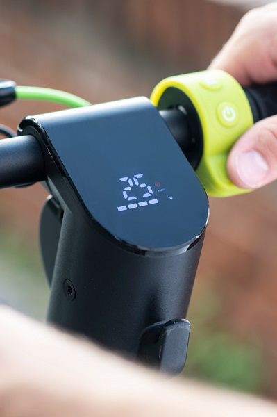 SC4000 ELEKTRICKÁ KOLOBĚŽKA CROSSADER 4.0