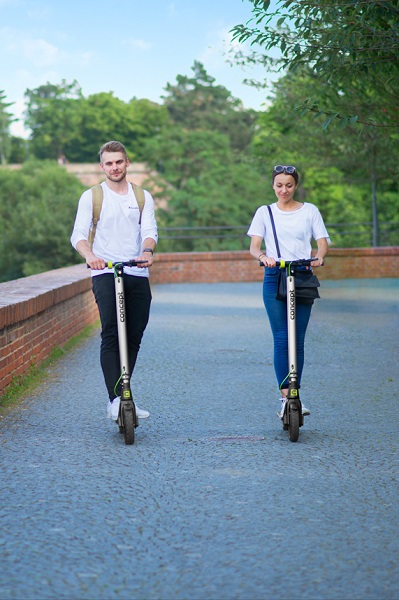 SC4000 ELEKTRICKÁ KOLOBĚŽKA CROSSADER 4.0