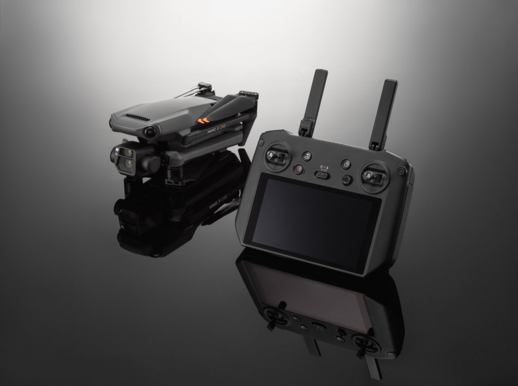 DJI Mavic 3 Fly More Combo